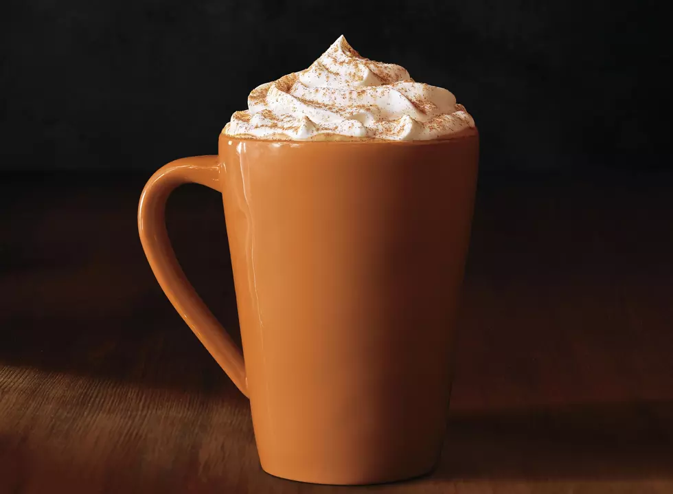 Your Starbucks Pumpkin Spice Lattes Are Getting Even Pumpkin-ier This Weekend