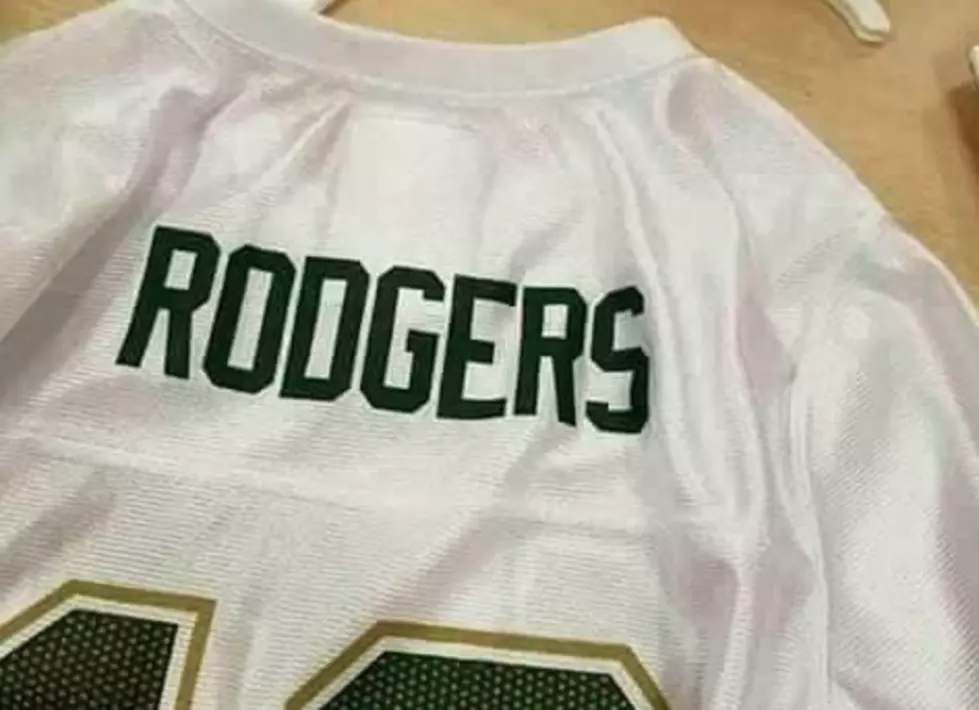 Is This Bears Fan&#8217;s Aaron Rodgers Joke Too Soon or Hilarious?