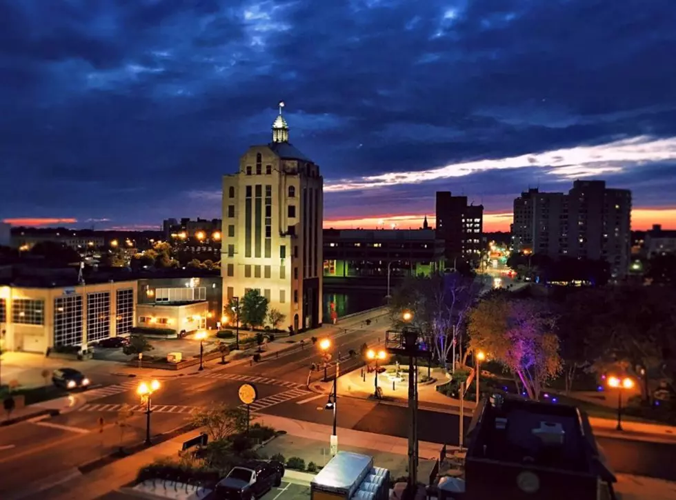 Don’t Miss This Rockford Rooftop Party During Stroll on State