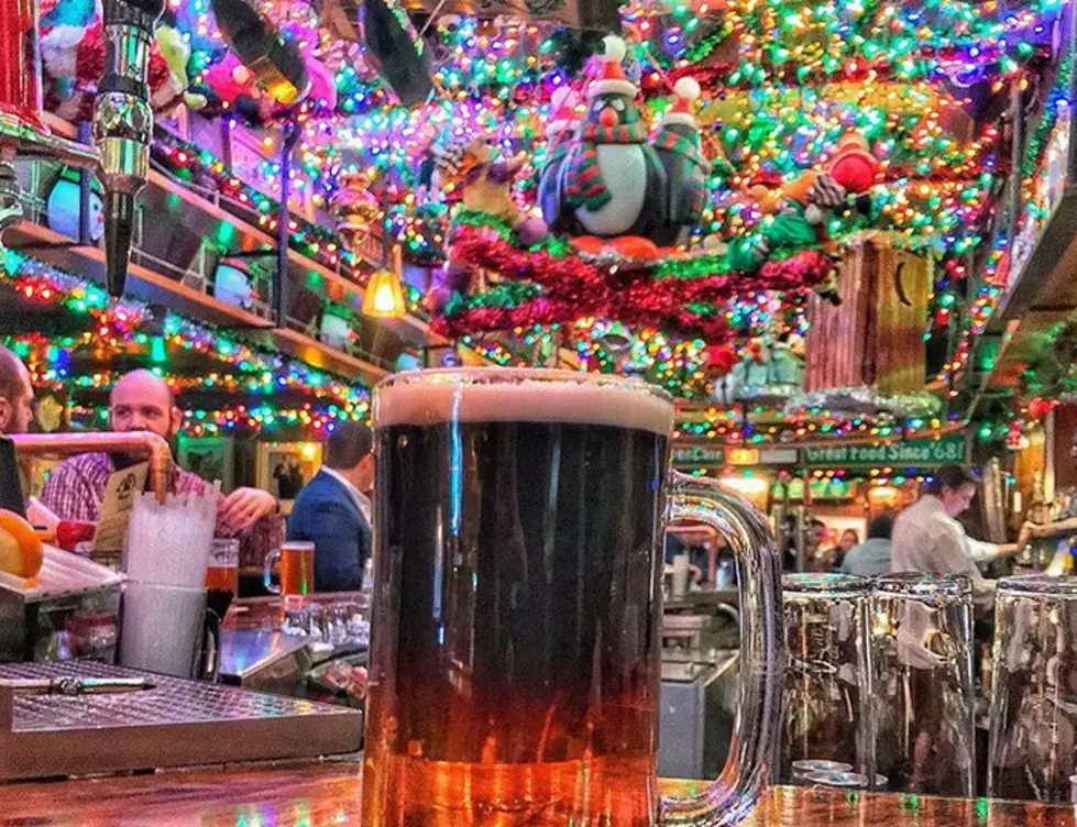 This Chicago Bar Might Be The Most Christmas-y Bar Ever