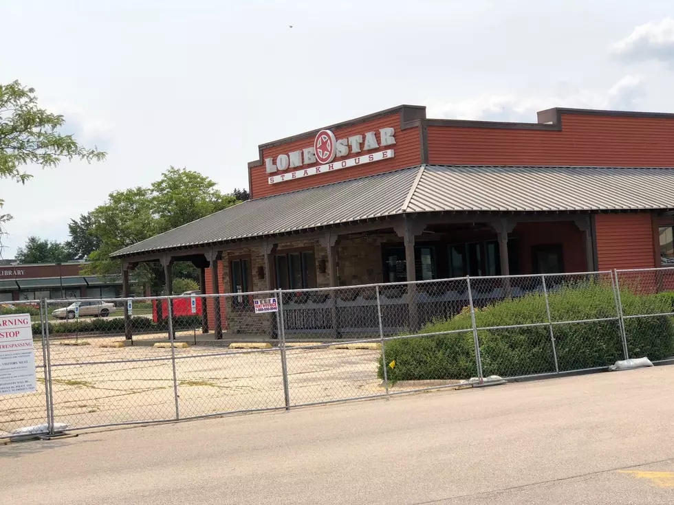 What&#8217;s Going On At The Vacant Lone Star Restaurant In Rockford?
