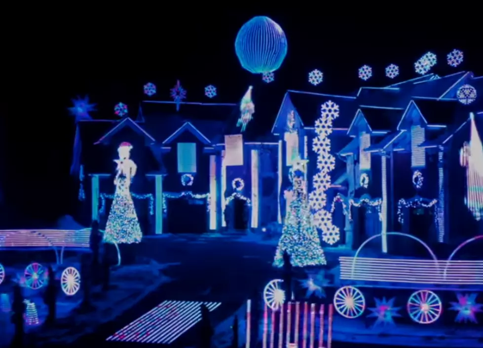 One Of America's Top 50 Christmas Displays Is Just An Hour Away