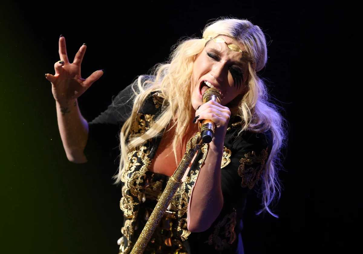Kesha 2009