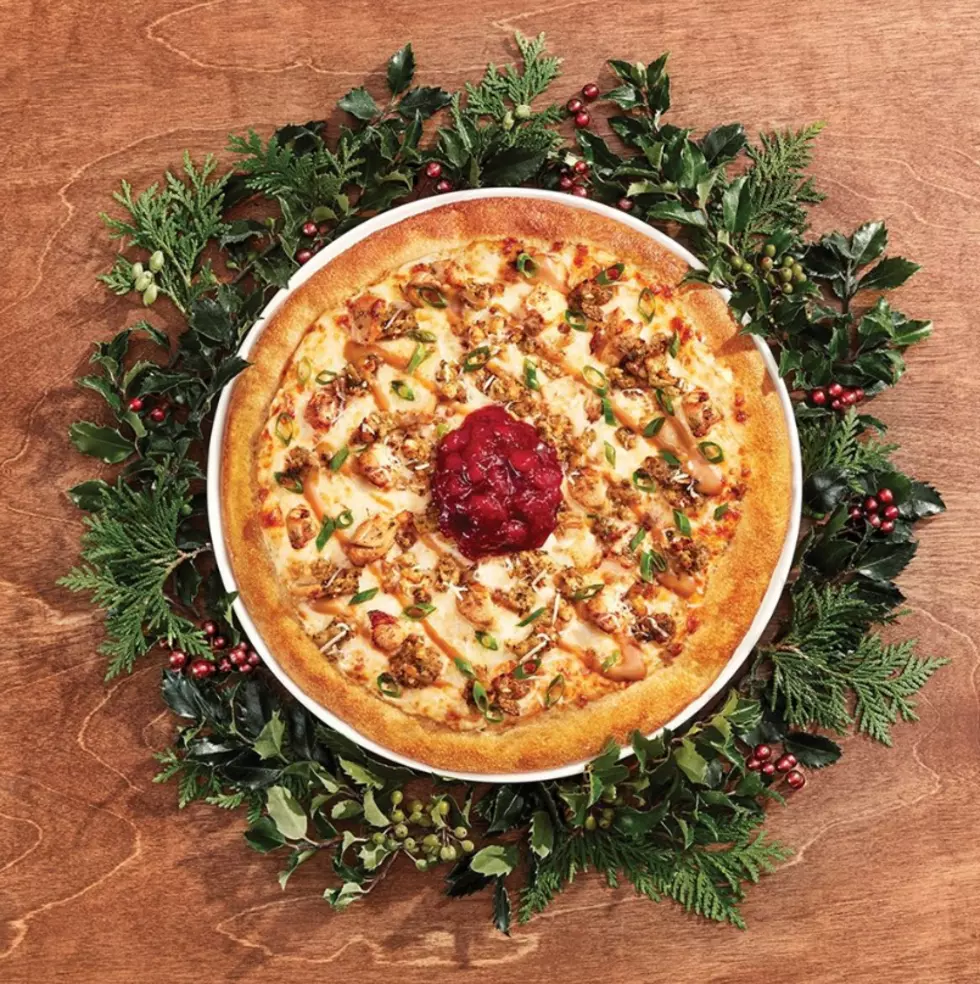 A Pizza Chain Created A Christmas Pie And We Need It In Rockford