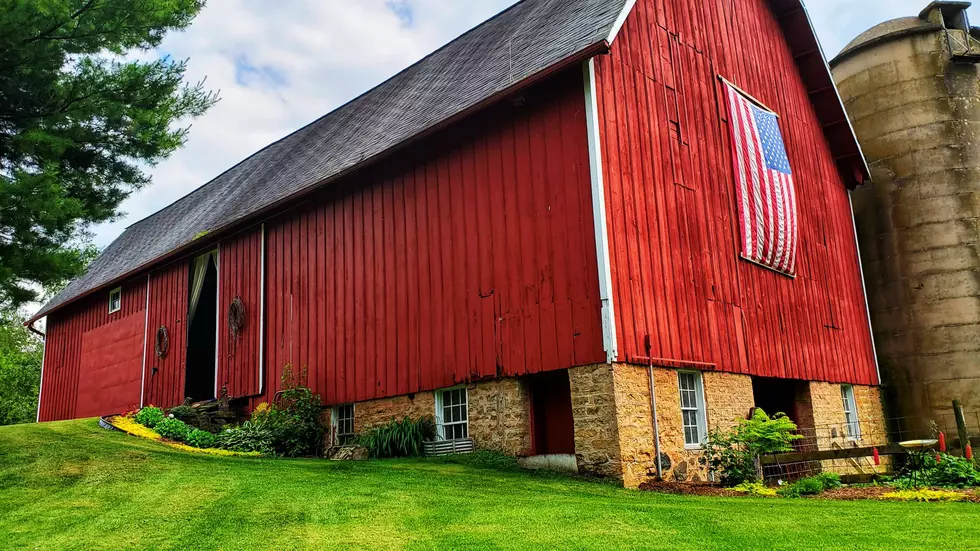 Vintage Pop-Up Autumn Market on a 100-yr-old Farm in Wisconsin