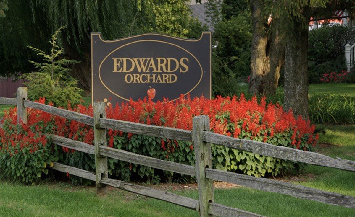 Edwards Apple Orchard East to Operate as a Drive Thru this Fall
