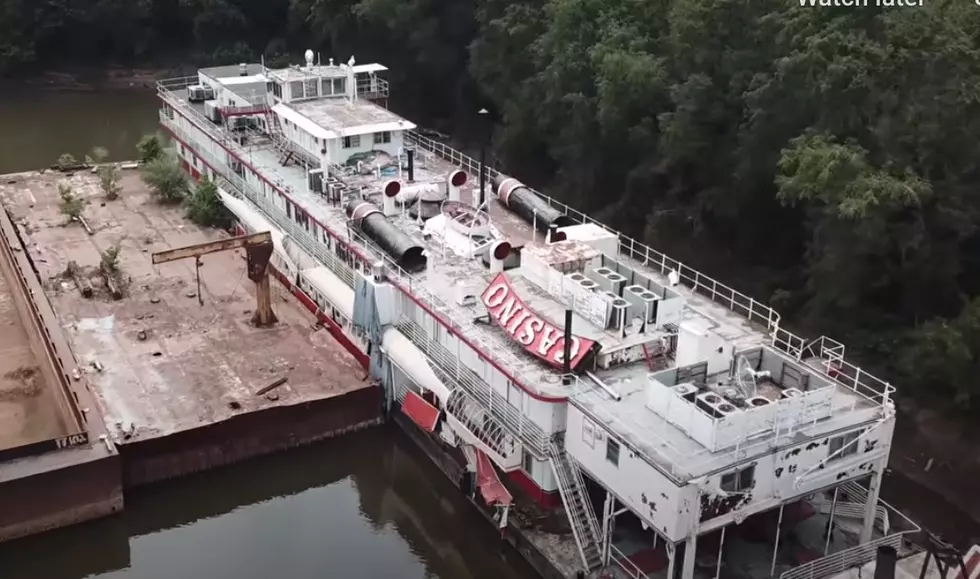 Take A Look Inside An Abandoned Casino Boat In Rock Island