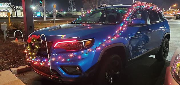 815 Jeeps Have a Christmas Parade For a Good Cause This Weekend