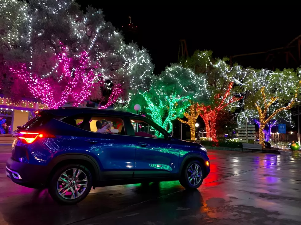 Six Flags Gurnee Announces Dazzling Drive-Thru Holiday Experience
