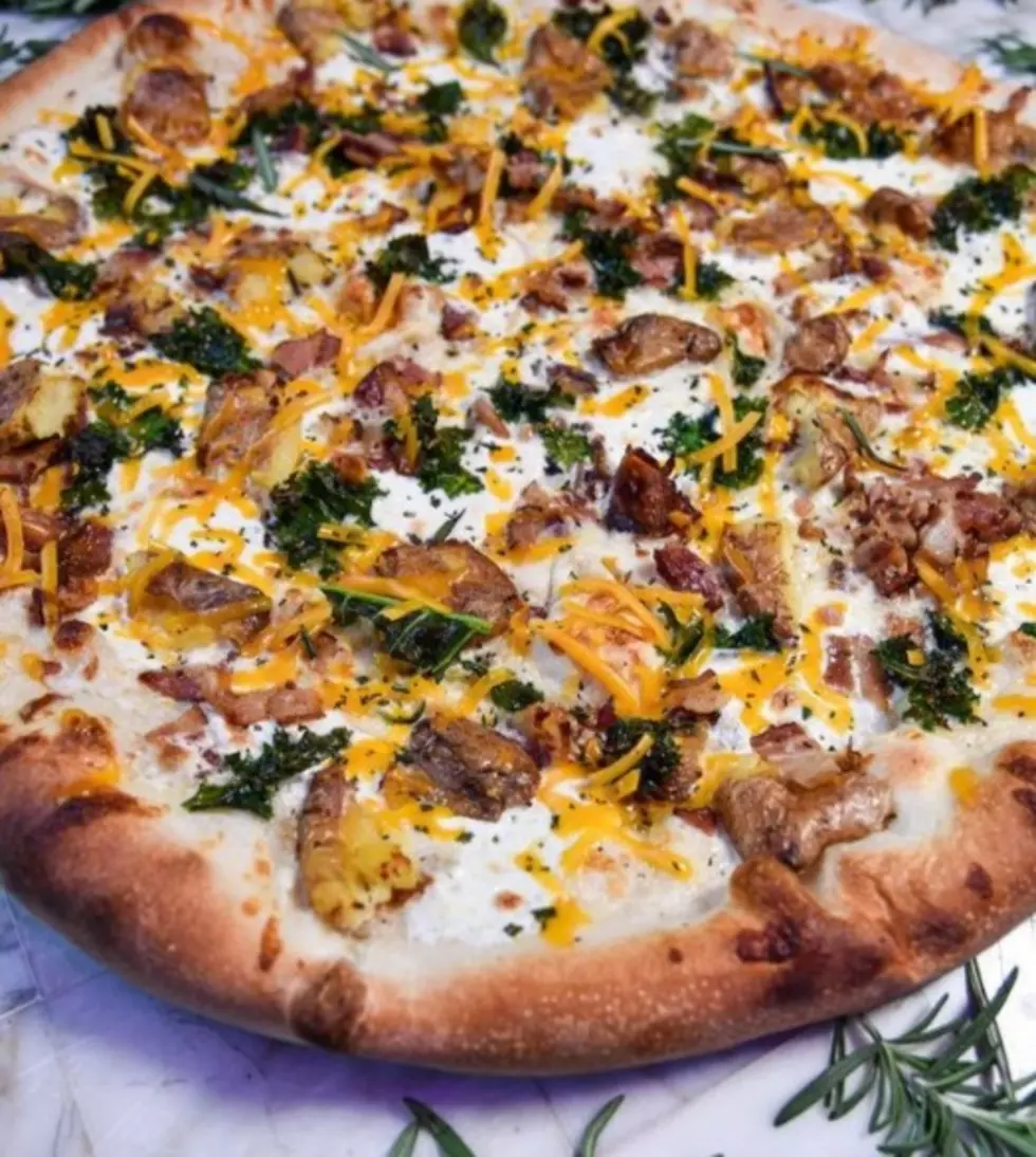 The ‘Weirdest Pizza’ In Illinois Is Totally Worth The Drive From Rockford