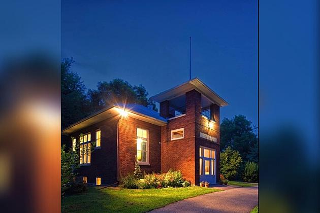 Spend The Night In an Old 1900s Schoolhouse In Wisconsin
