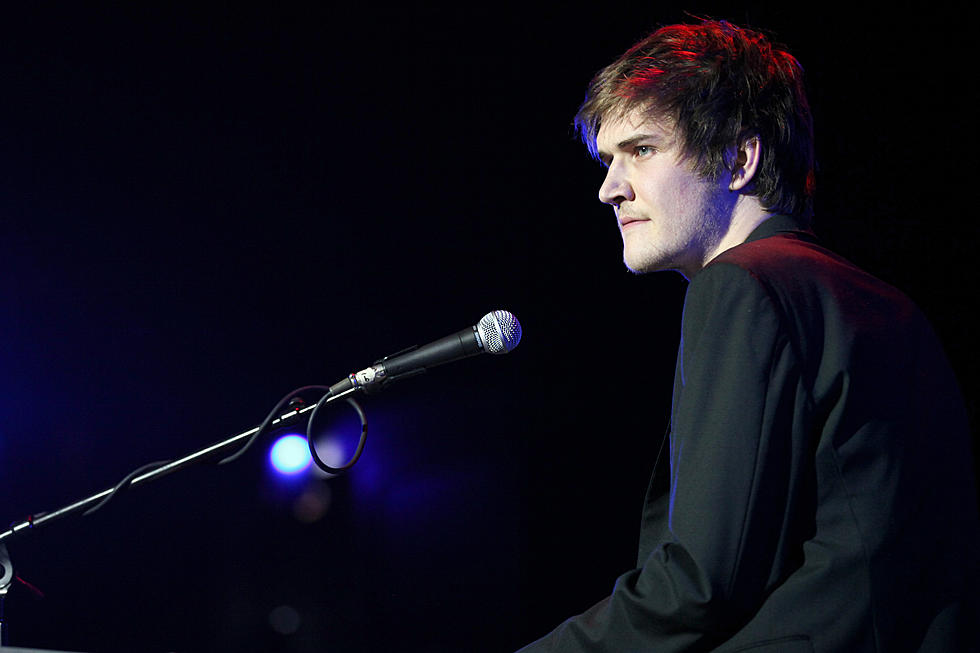 Illinois Theaters to Show Bo Burnham’s ‘Inside’ One Night Only