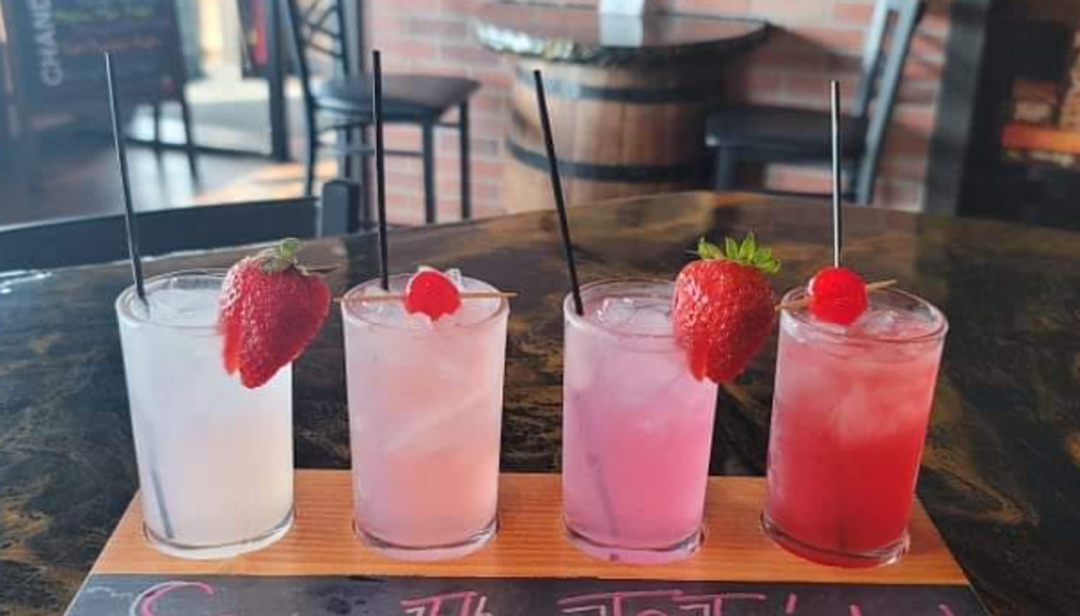 Illinois&#8217; Cutest Lounge Turns Drinks Pink for October