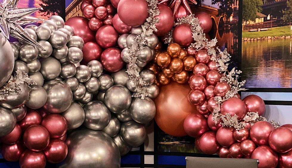 Illinois Trio of Sisters Taking the Country By Storm with Incredible Balloon Decorations