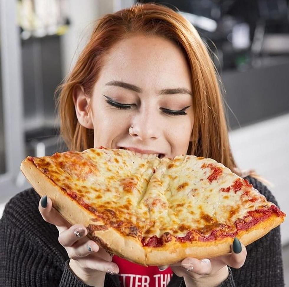 You Can Get the World's Largest Slice of Pizza in Illinois