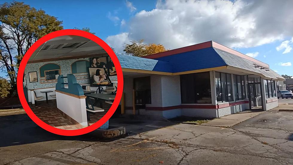 Wow! This Abandoned Illinois Burger King Has An Awesome Classic Interior