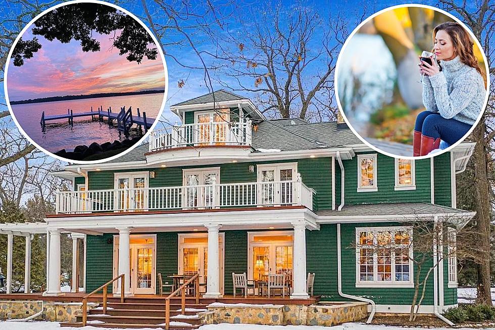 Perfect Wisconsin Lake House if Your Dream Lake Vacay is to Drink Wine All Day