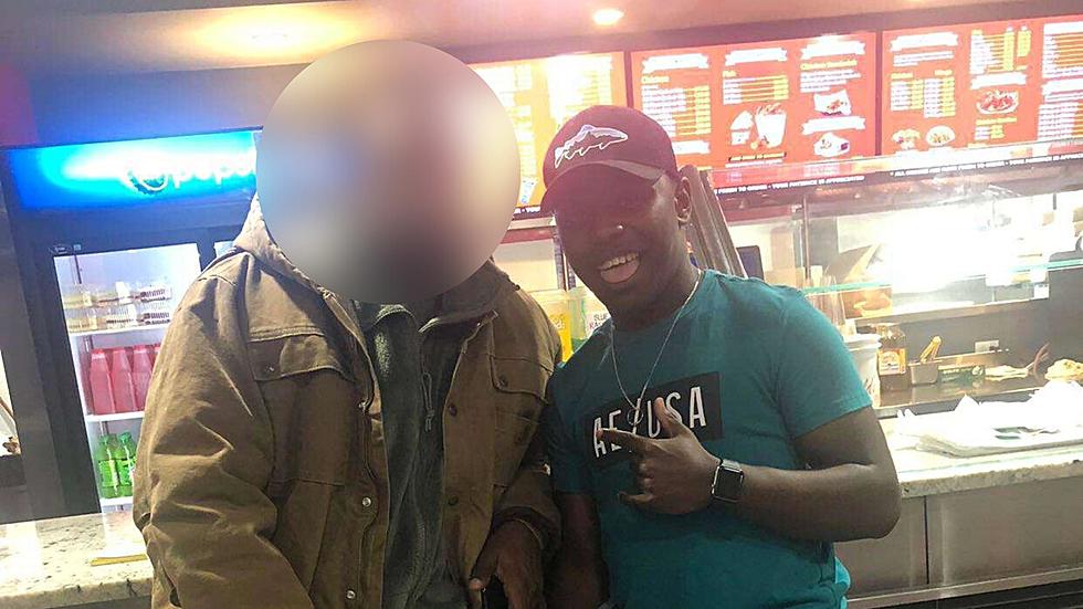 My Friend Ran Into A Famous Rapper At Illinois Chicken Joint