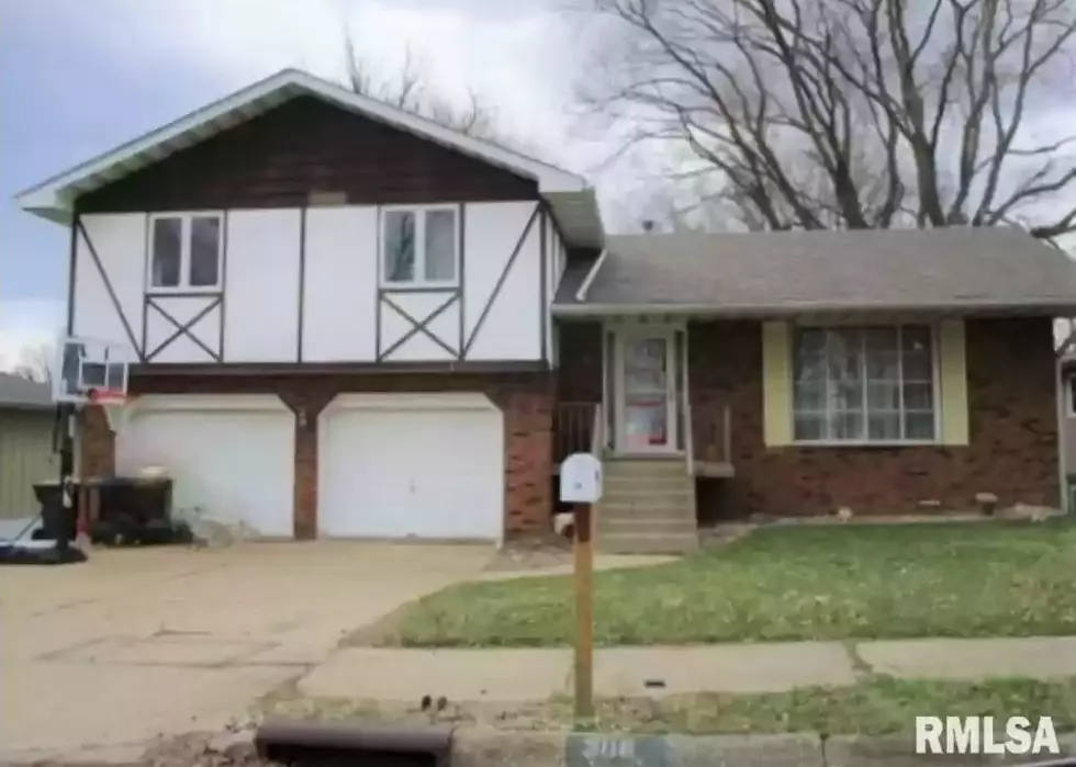 308 Knollcrest Avenue, Pekin, IL CENTURY 21 Lincoln National Realty