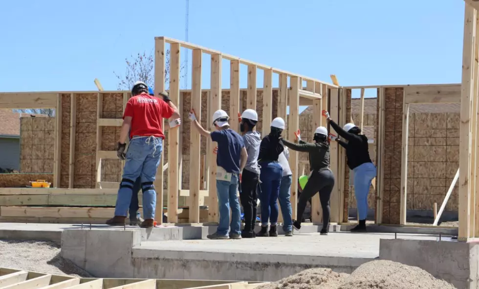 You Can Help Build Houses All Summer in Illinois