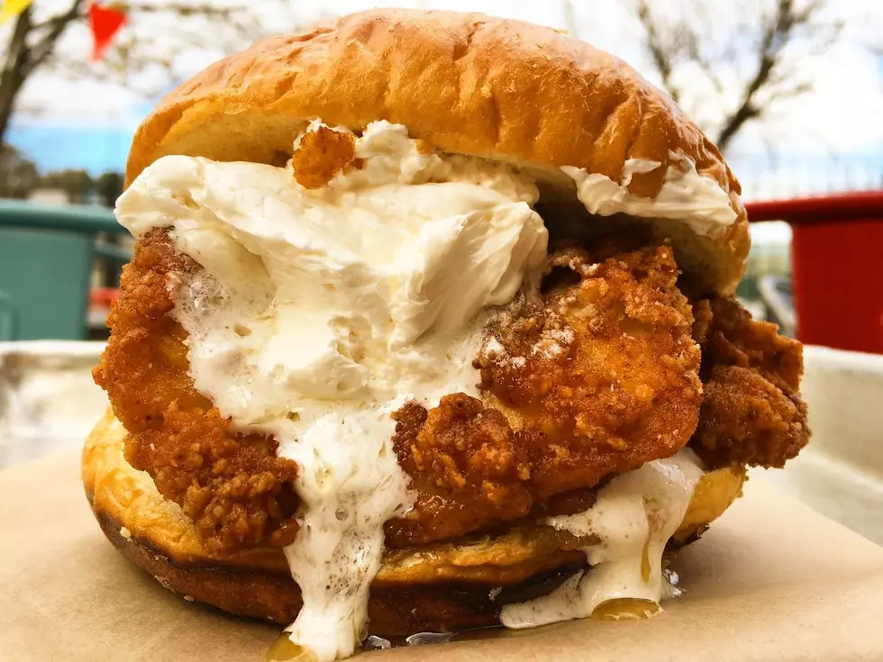 Have You Got Your Hands on Illinois&#8217; &#8216;Very Best Chicken Sandwich?&#8217;