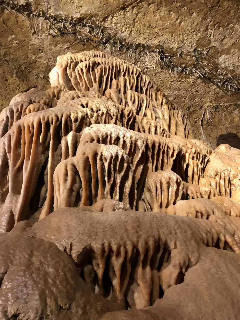 Scope Out One of America’s Most Astonishing Caves in Wisconsin