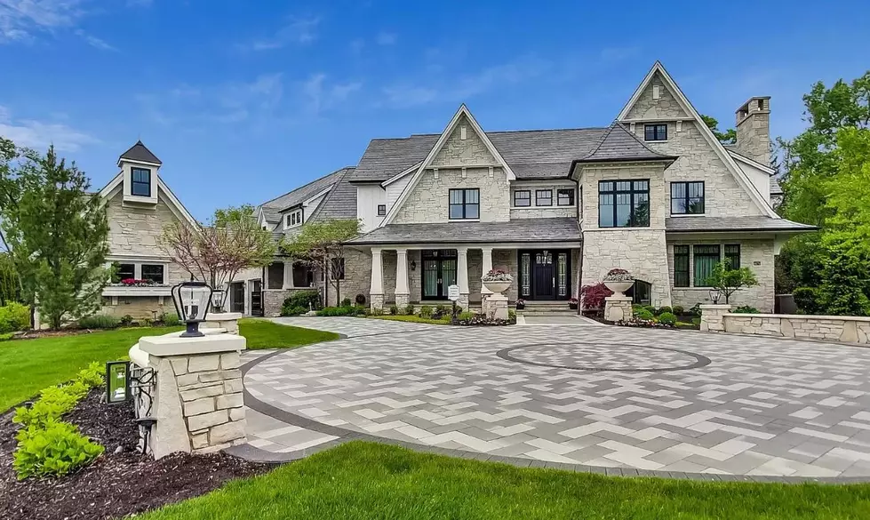 Zillow/Katherine Karvelas @properties | Christie's International Real Estate