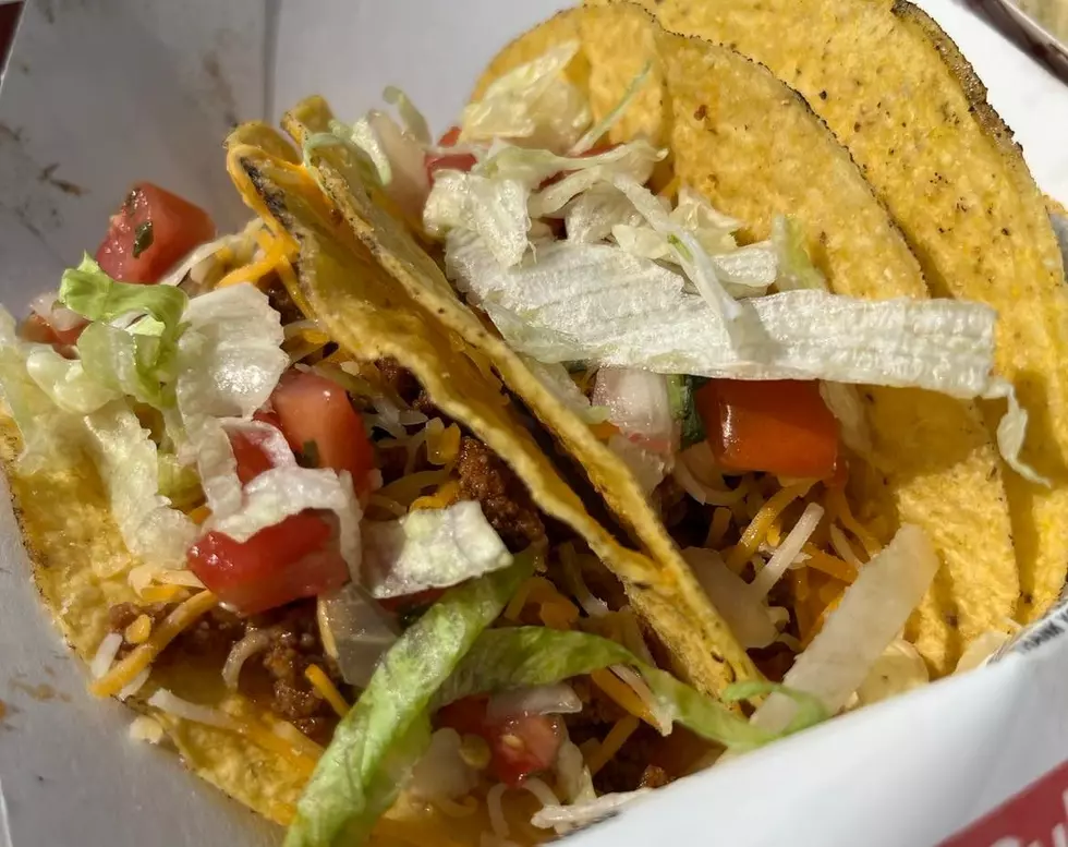 Are the Best Tacos in Illinois at a Low Key Food Truck in the Middle of Nowhere?