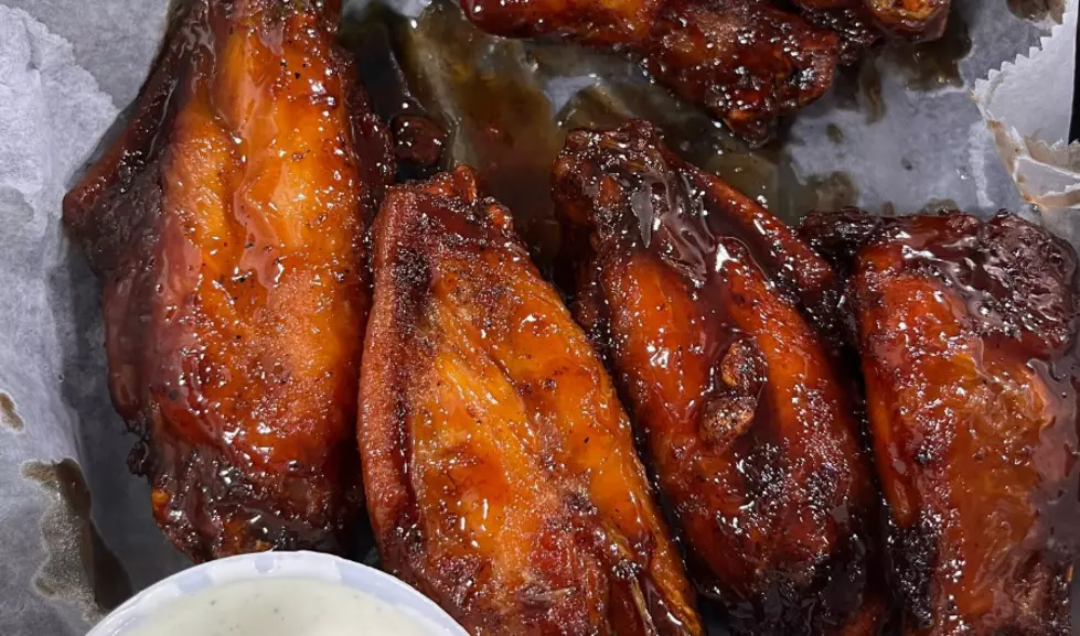 Illinois Talk Show Names Best Chicken Wings in The Area