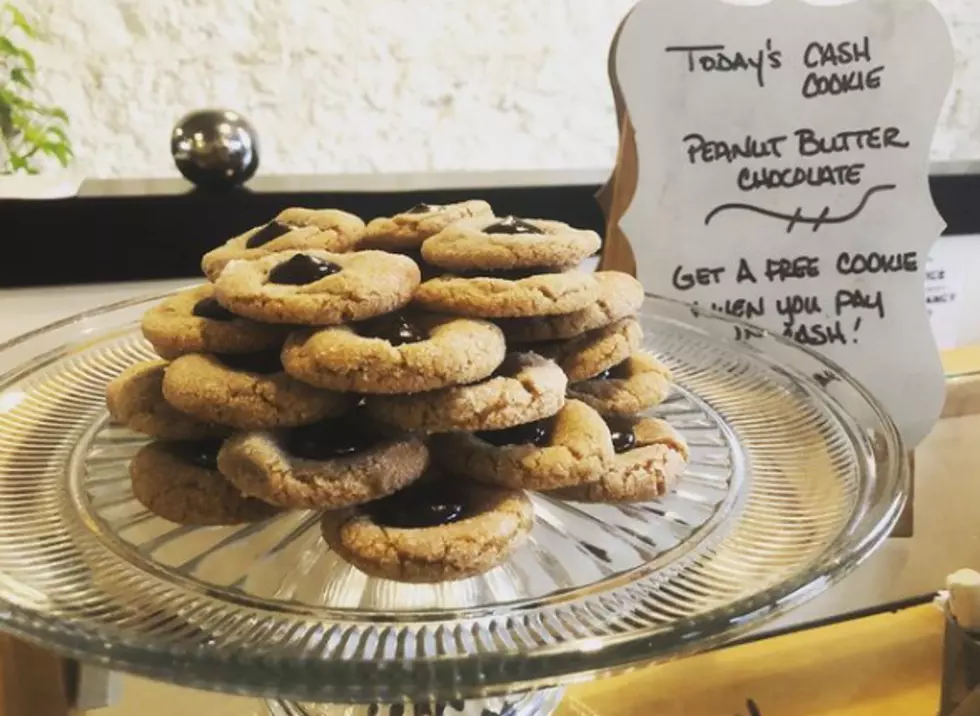 Illinois Brunch Hot Spot Gives You Cookies if You Pay in Cash