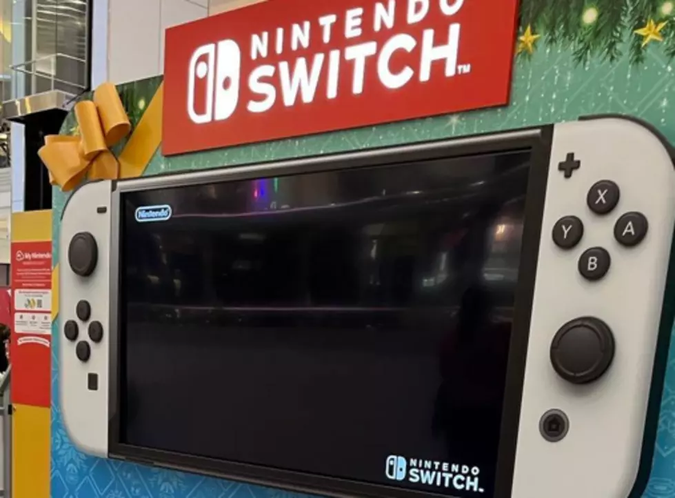 Your Kids Can Play a GIANT Nintendo Switch at this Illinois Mall
