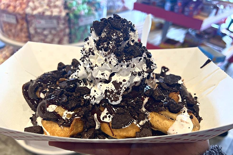 Illinois Sweets Shop Might Have The Best Deep Fried Dessert In America