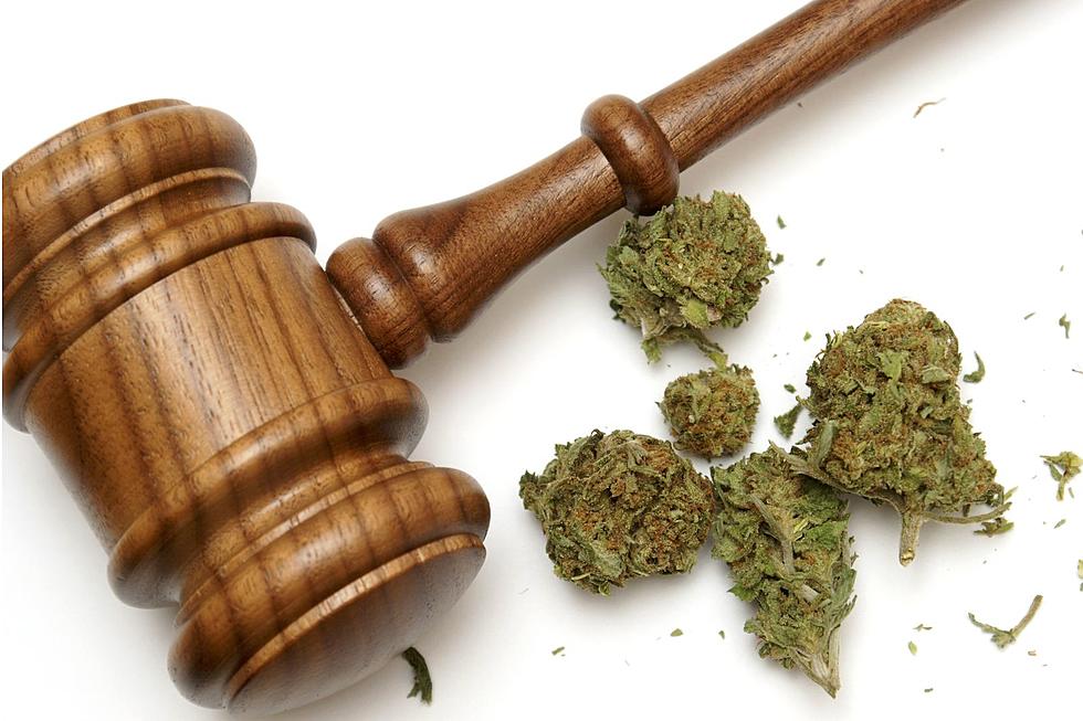 Illinois May See 2 New Bills That Decriminalize Marijuana Further