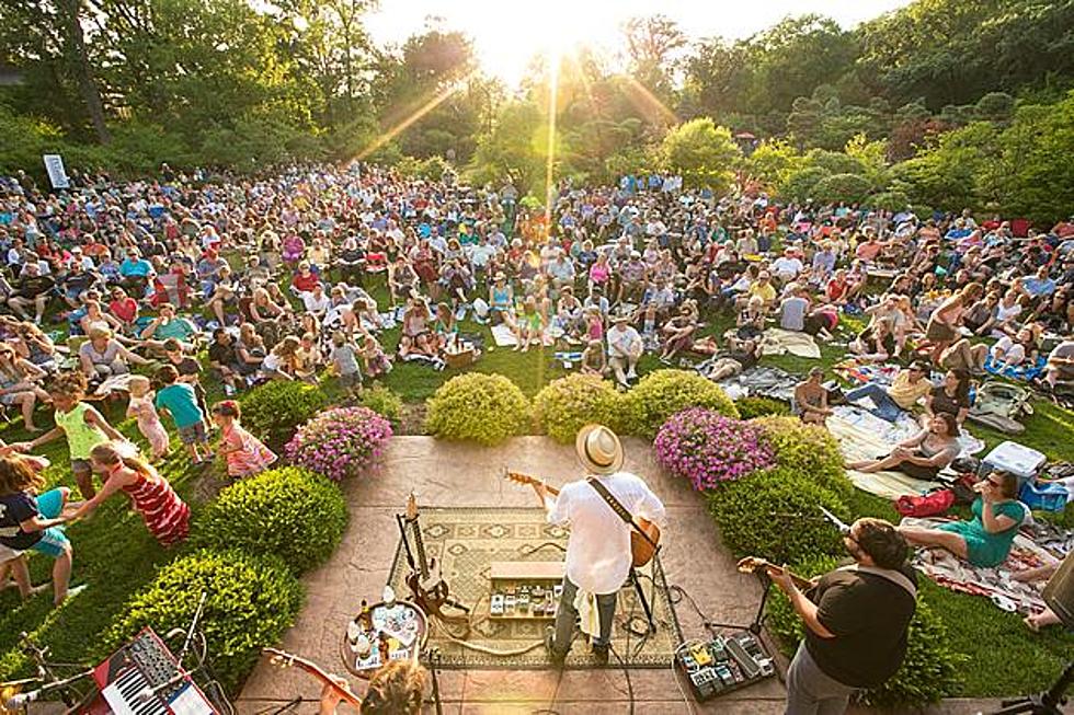 Gorgeous Nights, Live Music, & Delicious Food at Popular Illinois Gardens