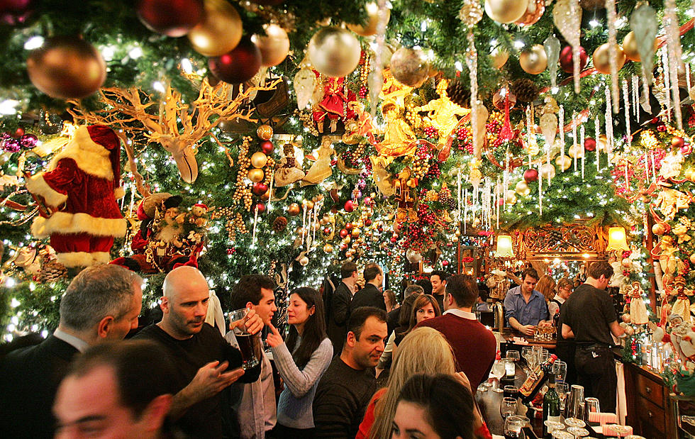 Illinois’ Hottest Christmas Bar Set to Sparkle on Opening Night