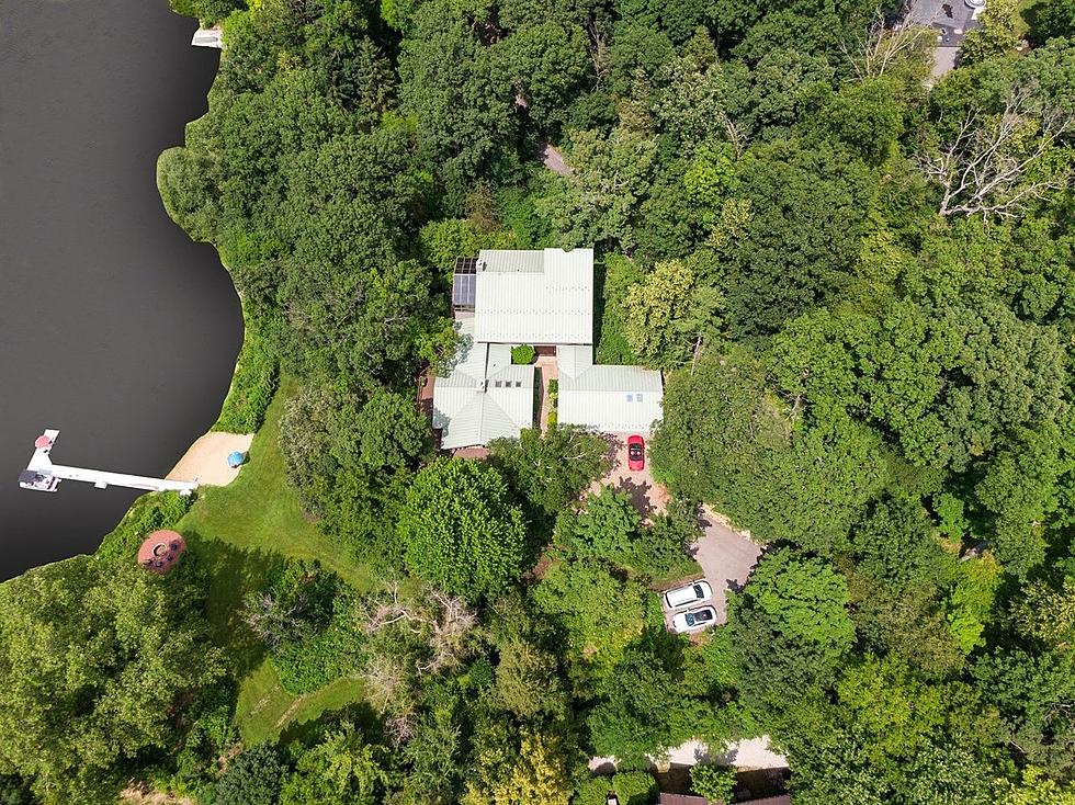 Illinois’ Best Million-Dollar Lakefront Party House is For Sale