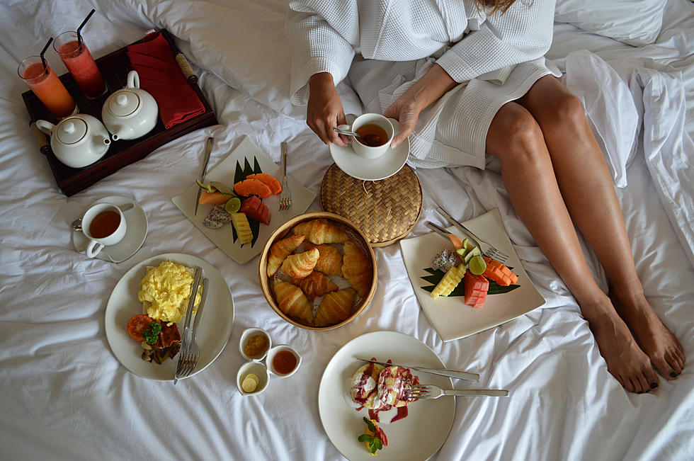 One of America&#8217;s Best Hotels For Room Service Food is in Illinois