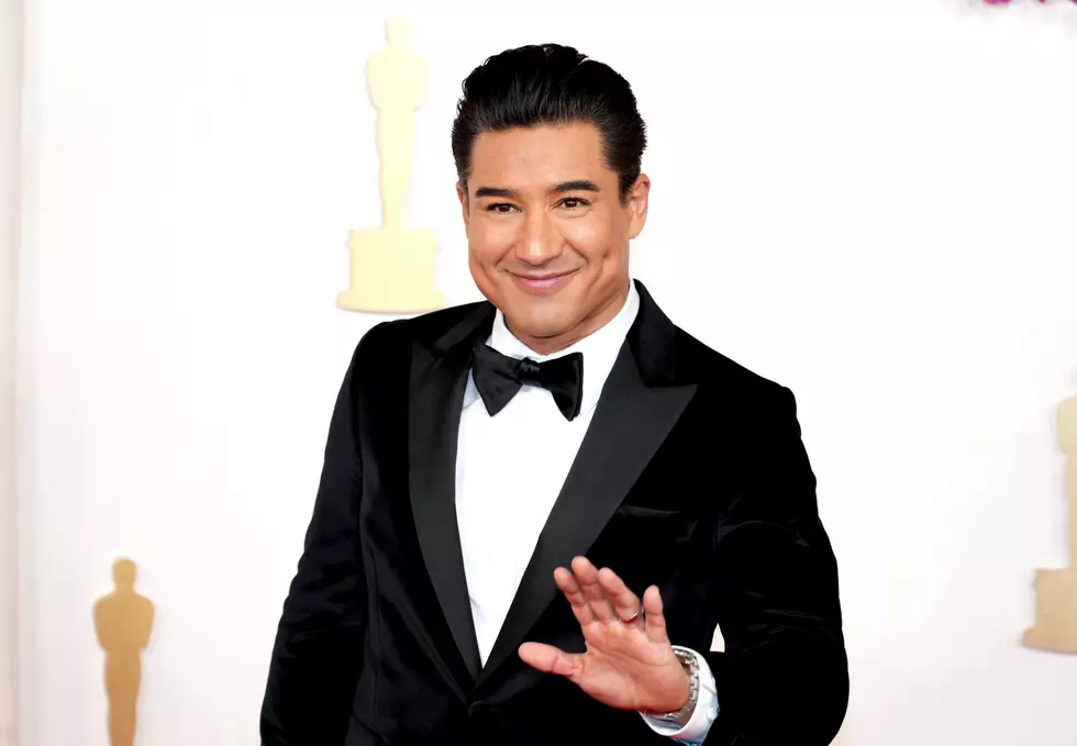 Mario Lopez Filming Christmas Movie in Small Illinois Town This Week