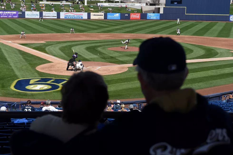 Milwaukee Couple Turns Wedding Into Brewers Watch Party