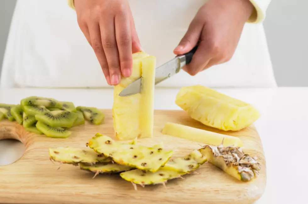 How To Cut Pineapple Correctly