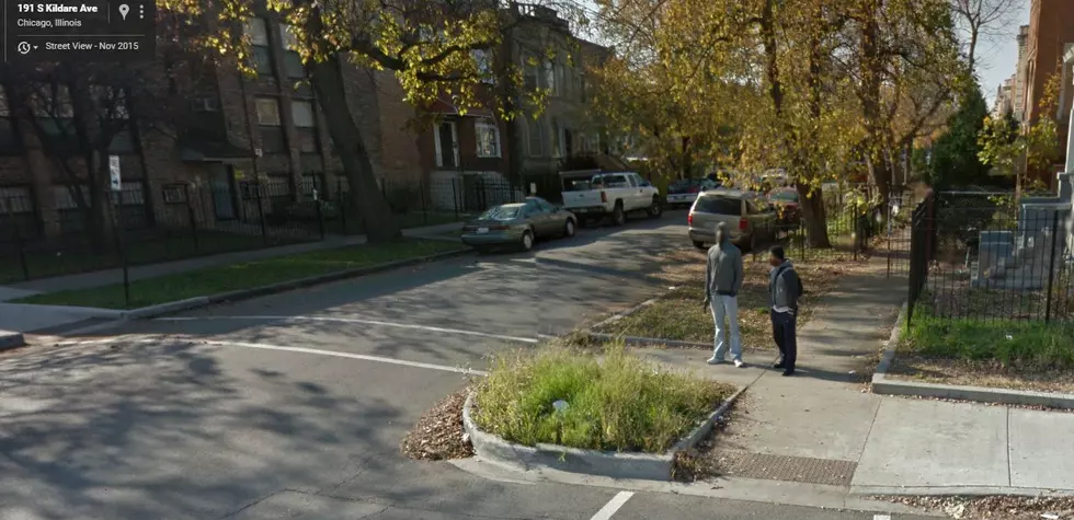 Is This Guy Holding a Gun in Chicago on Google Maps? [PHOTOS]