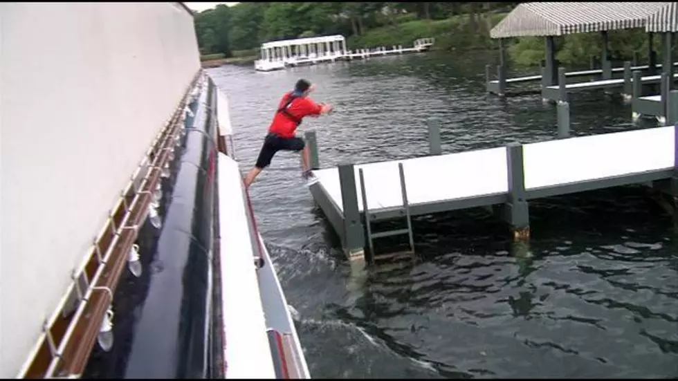 Mailboat Jumping Is A Summer Job Tradition In Lake Geneva (video)