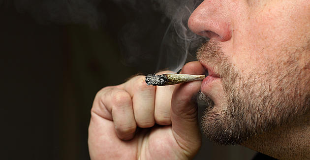 Chicago Hotels Won’t Allow Smoking Weed Even After January 1st