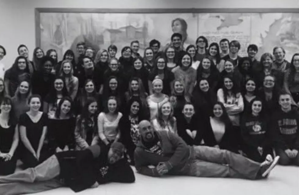 Eagle Flashback 2018 &#8211; Hononegah High School Choir Sings With Foreigner (Video)