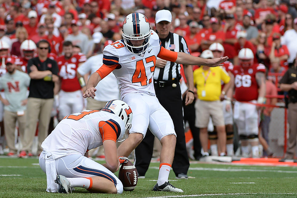 Illini Kickers Using Imagination To Practice With Campus Closed