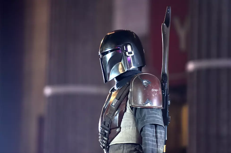 ‘The Mandalorian’ inspired Nerf Blaster is AWESOME!