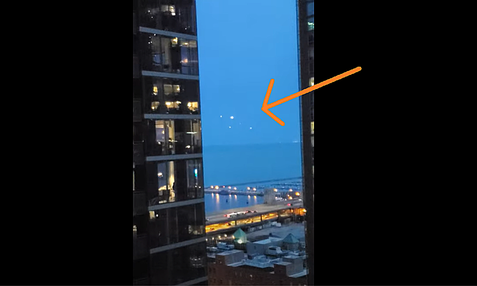 UFO’s Spotted in Chicago in March Over Lake Michigan (Video)