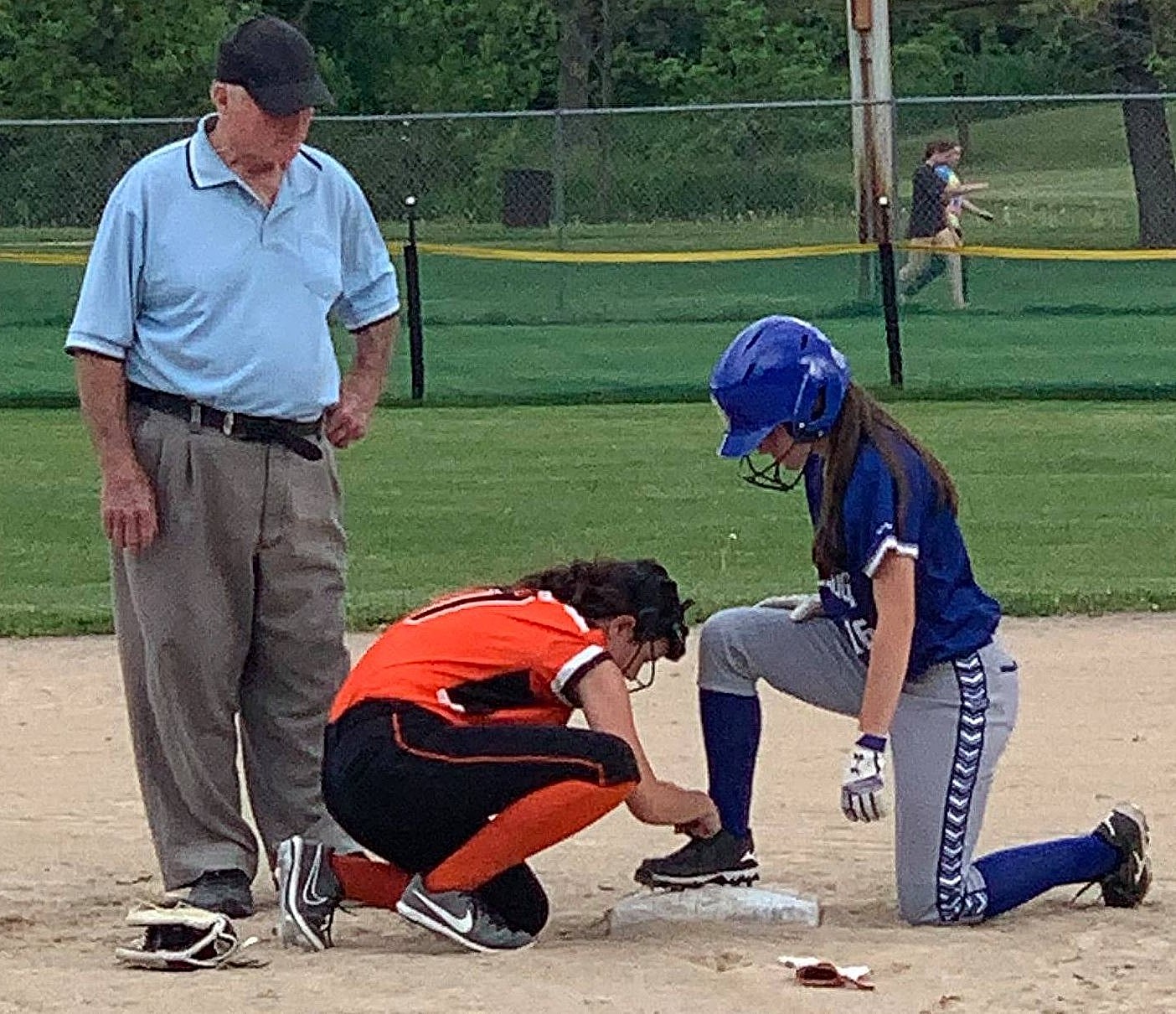Coaches and Parents Can Learn From This Durand Softball Picture