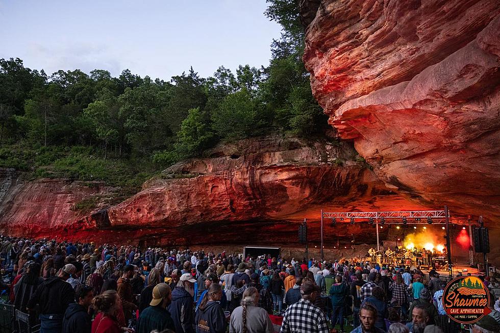 Concert Fans Must Visit This Red Rocks Style Venue In Illinois