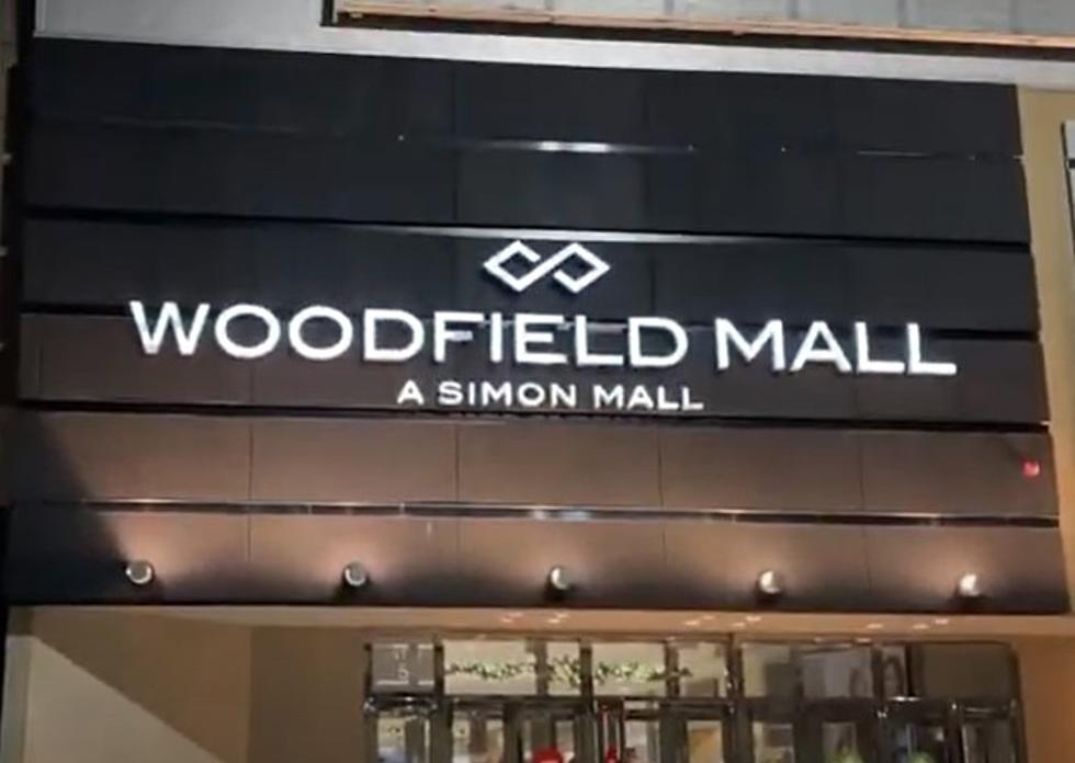 Illinois' Largest Shopping Mall Is Celebrating 50 Years 